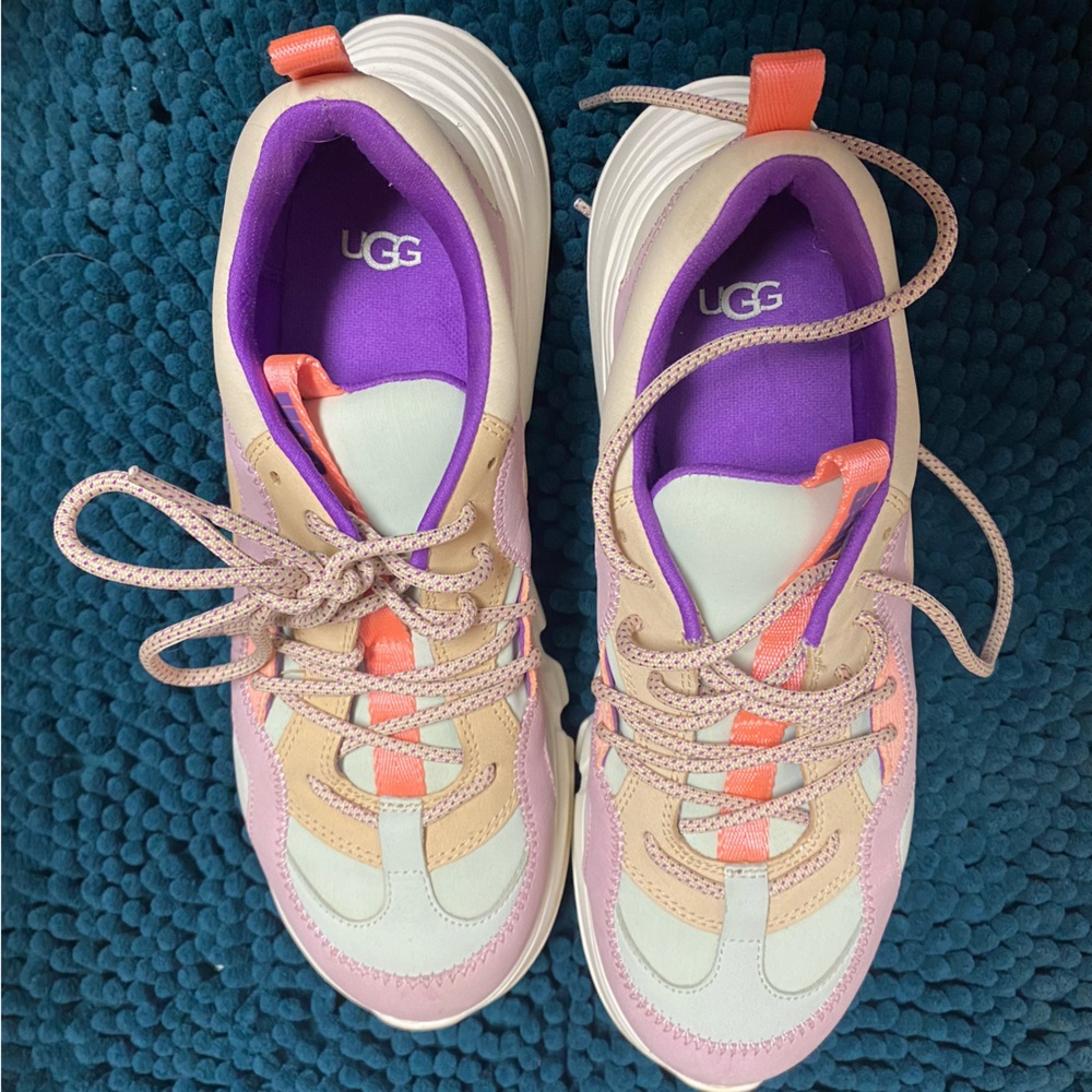 UGG Calle Lace tennis shoes